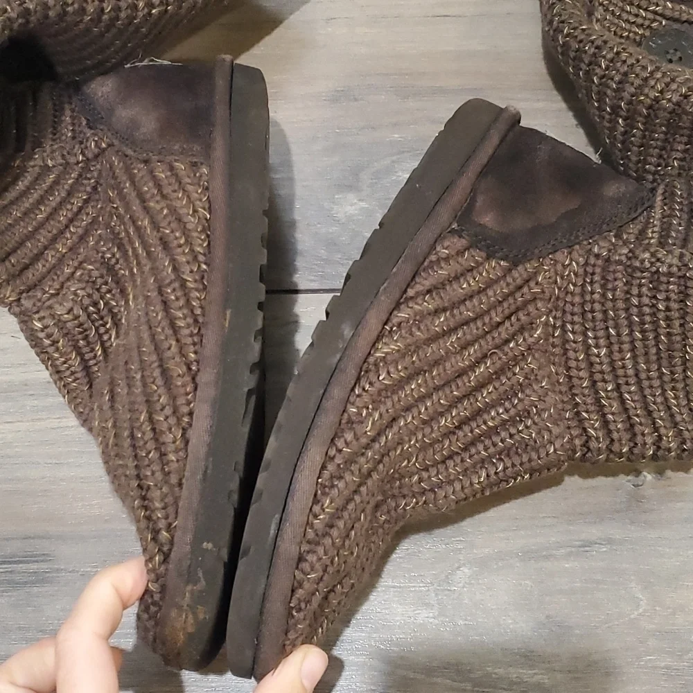 Ugg Classic Cardi 1876 Sweater Knit boots shoes 3 button sz 6